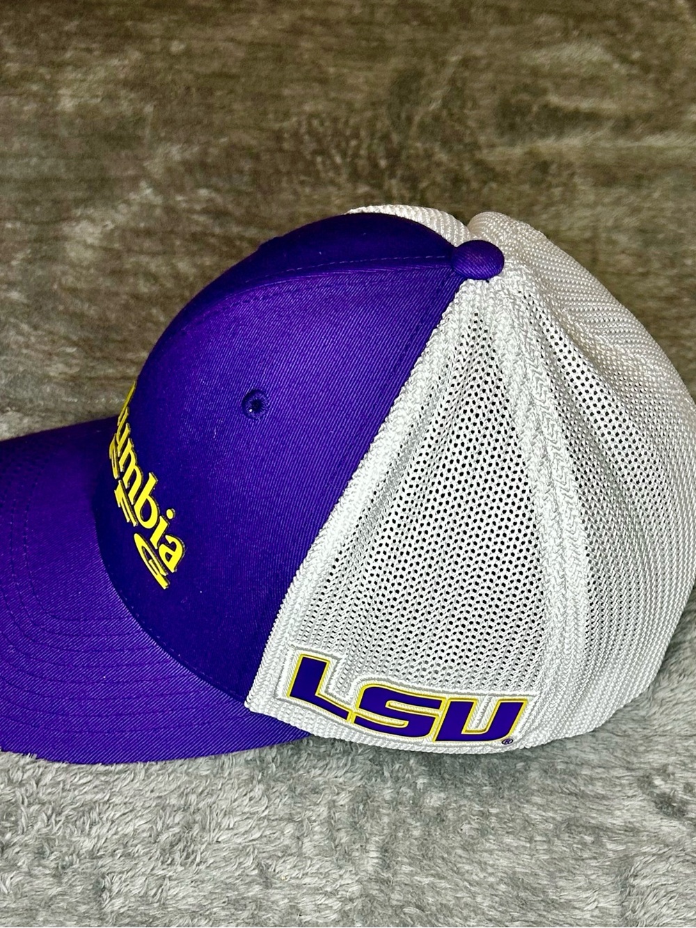 Columbia LSU Tigers PFG Fitted S/M Hat Cap Mesh Stretch Flexfit Purple & White